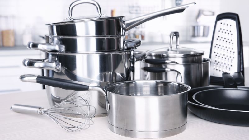 Notes when using and preserving stainless steel pots and pans