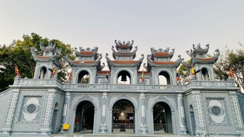 Đền Quan Lớn Tuần Tranh