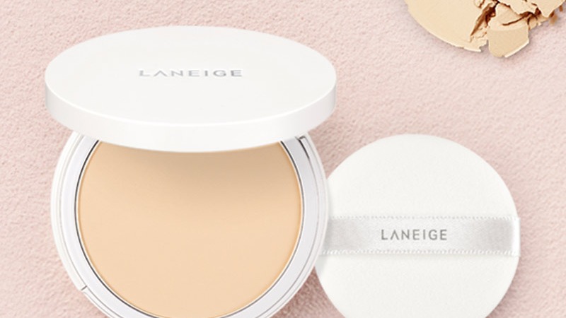 Phấn phủ dưỡng ẩm Laneige Light Fit Pact