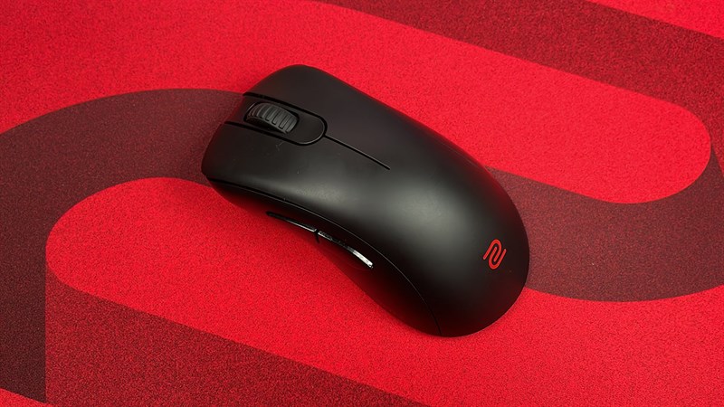 ZOWIE EC2-CW sẽ không khiến bạn thất vọng khi sử dụng