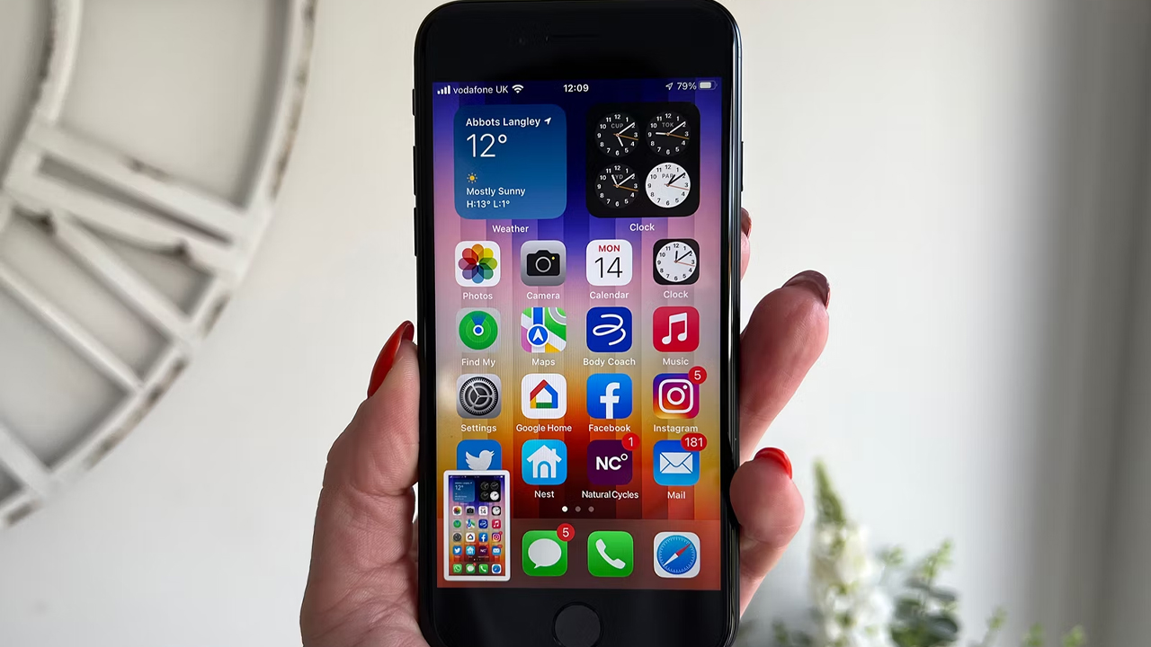 Cách chụp màn hình iPhone SE cực kỳ đơn giản giúp lưu trữ thông tin