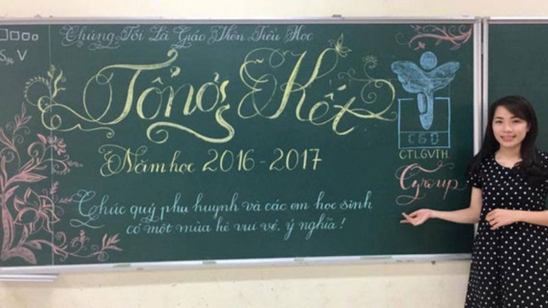 End-of-school-year chalkboard decoration