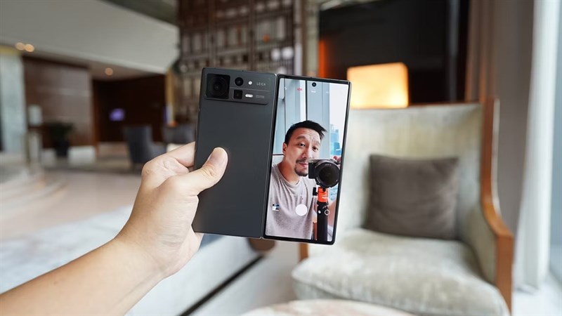 Xiaomi MIX Fold3 sẽ có camera ẩn dưới màn hình