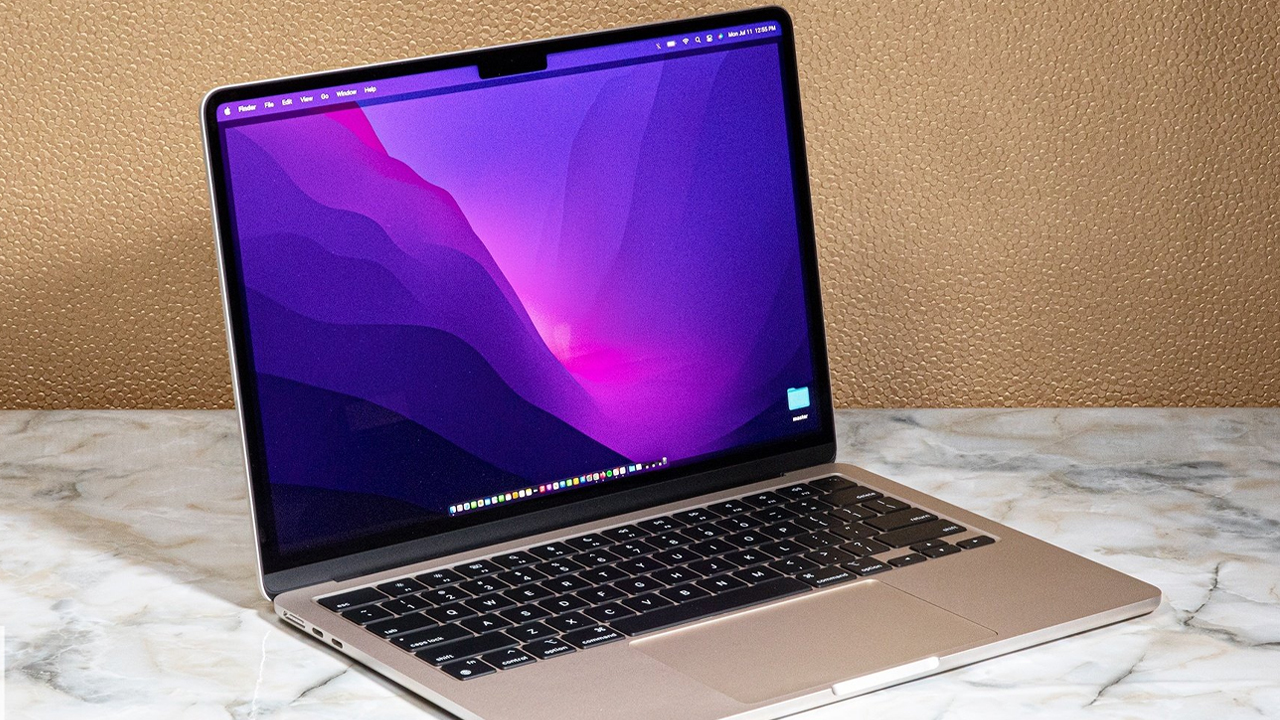 MacBook giảm đến 20%, săn coupon giảm thêm đến 300k khi mua online