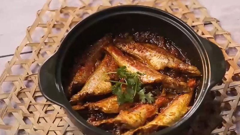 How to make delicious, delicious braised alum fish with turmeric