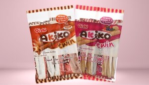 Snack Akiko Oishi vị kem Mixed Berries và vị kem Tiramisu mới cực thơm ngon