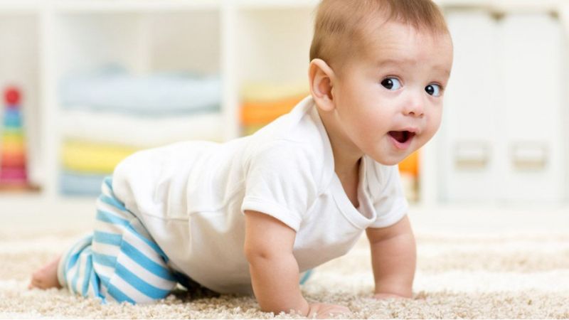 Bé đang trong giai đoạn tăng trưởng vượt bậc Bé đang trong giai đoạn tăng trưởng vượt bậc