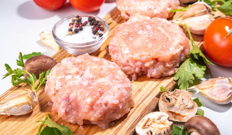 Giá thịt heo hôm nay 03/06/2023: Giảm 10% cho cốt lết heo