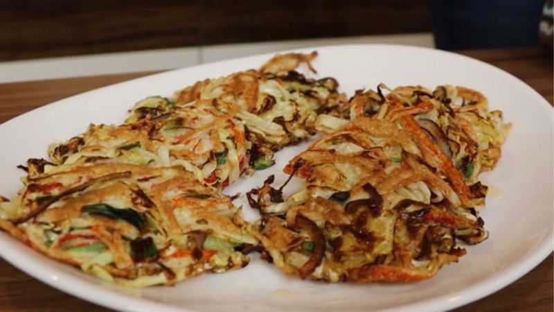How to make delicious crab stick pancakes, the whole family loves it