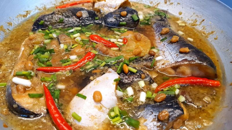 Cá tra kho tương hột
