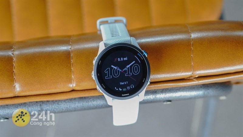 Forerunner là dòng đồng hồ chạy bộ xuất sắc của Garmin khi được đa số người dùng yêu thích thể thao tin chọn