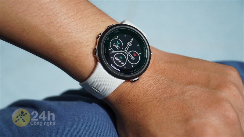 Garmin tạo nên những dòng đồng hồ thông minh riêng biệt cho mọi đối tượng, trong đó có đồng hồ chạy bộ