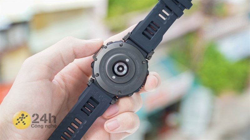 Mặt dưới của Amazfit T-Rex Ultra.