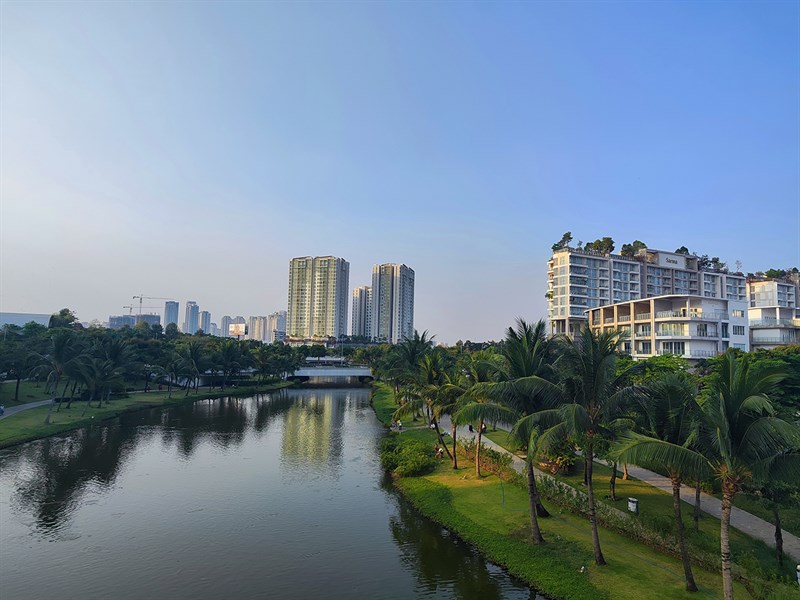 Ảnh chụp trong điều kiện đủ sáng Ảnh chụp trong điều kiện đủ sáng