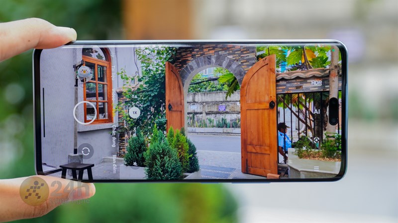 Cụm camera sau tuy không có Leica những vẫn mang lại chất lượng ảnh tốt Cụm camera sau tuy không có Leica những vẫn mang lại chất lượng ảnh tốt