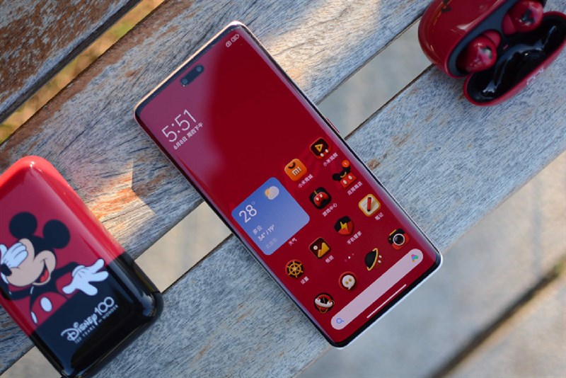 Màn hình Xiaomi CIVI 3 Disney vẫn có chất lượng hiển thị tốt