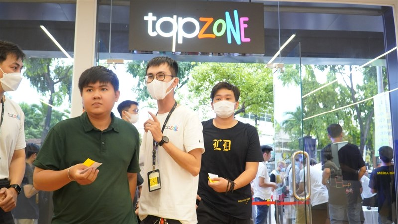Toàn cảnh sự kiện giá tốt QUÁ tại TopZone