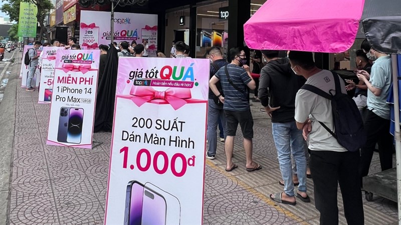 Toàn cảnh sự kiện giá tốt QUÁ tại TopZone