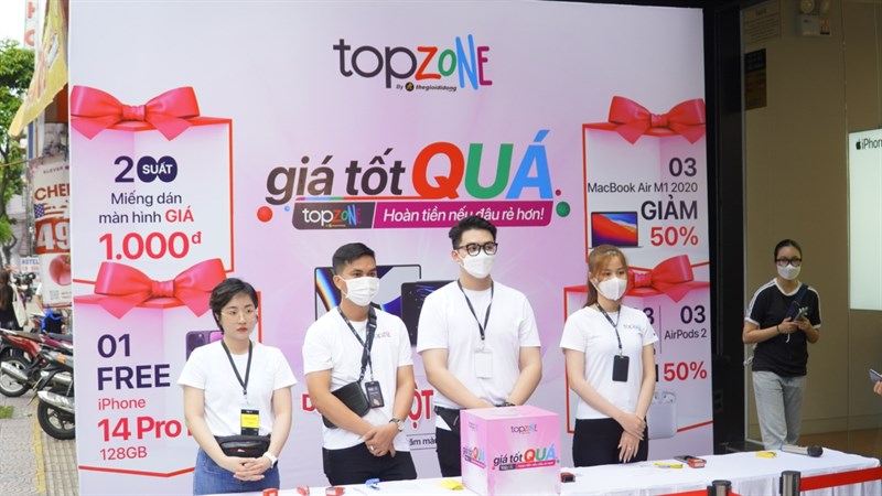 Toàn cảnh sự kiện giá tốt QUÁ tại TopZone
