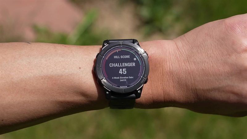 Garmin Fenix 7 PRO còn hỗ trợ thêm hai tính năng mới là chấm điểm Endurance Scores (sức chịu đựng) và Hill Scores (độ dốc).