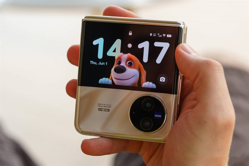 Vivo X Flip đã học hỏi từ rất nhiều sản phẩm khác trên thị trường