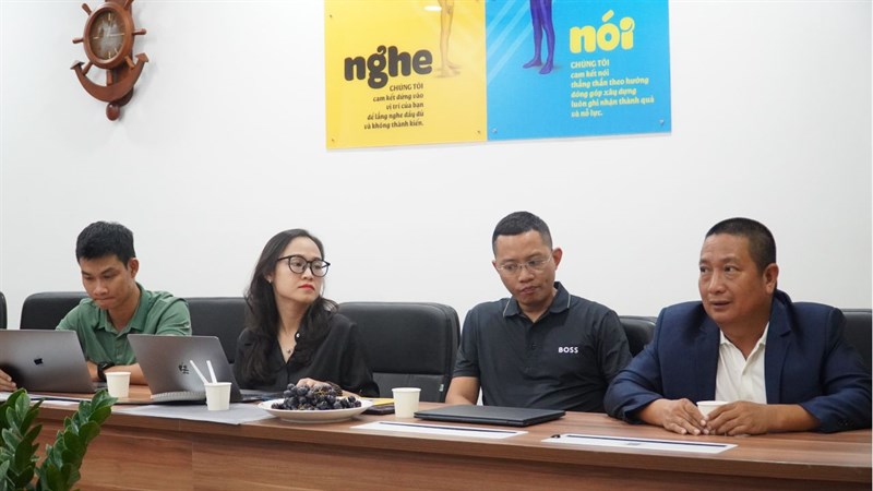 Phía Thế Giới Di Động, đại diện là ông Phùng Ngọc Tuyên