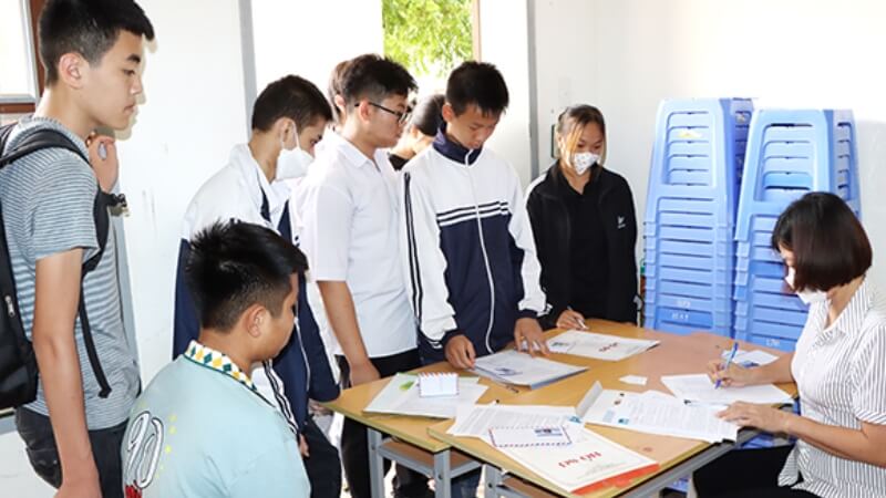 Required documents for enrollment in grade 10 in Hanoi in 2023