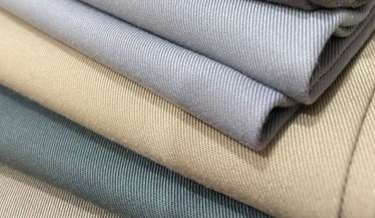 Bỏ túi bí kíp chống nhăn đồ kaki cực hay, ai làm cũng được