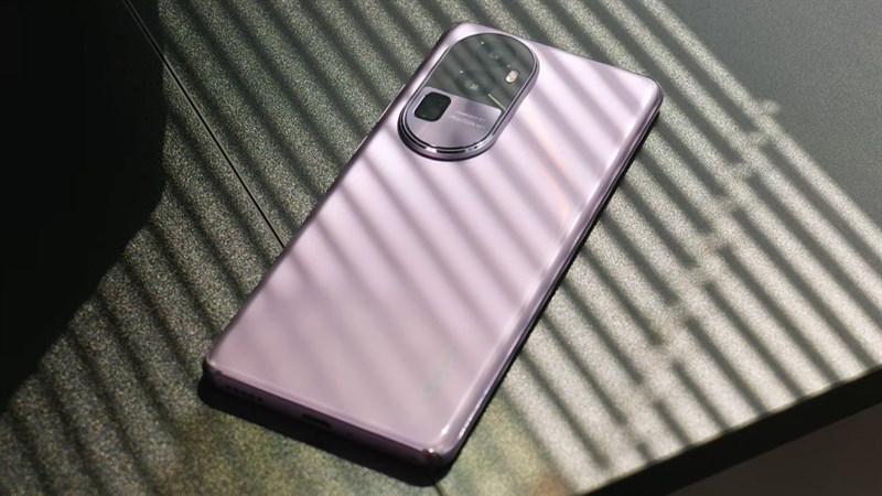 OPPO loại bỏ phiên bản Reno Pro+ OPPO loại bỏ phiên bản Reno Pro+