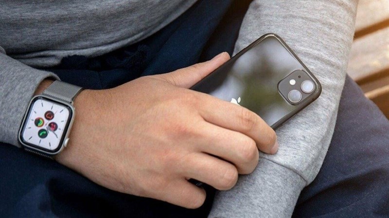 Bạn đã có thể tìm kiếm chiếc iPhone của mình ở bất cứ đâu bằng Apple Watch được kết nối