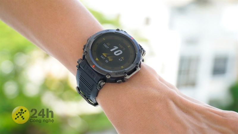 5. Amazfit T-Rex Ultra - Smartwatch cao cấp với nhiều tính năng vượt trội