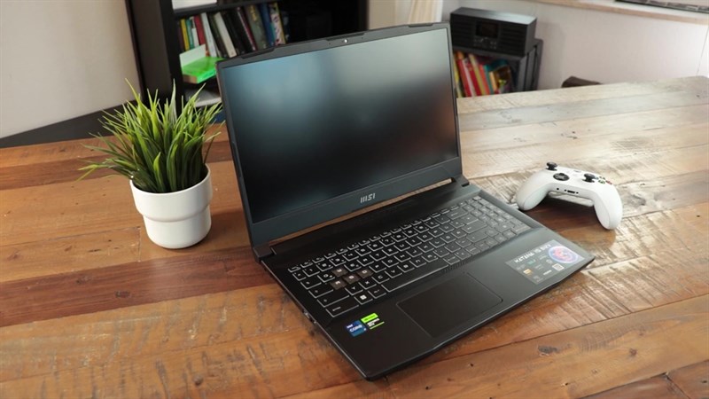 MSI Katana 15 2023 được đánh giá một sản phẩm gaming tầm trung có thiết kế đẹp mắt, cấu hình mạnh mẽ cũng nhiều trang bị, tính năng ấn tượng.