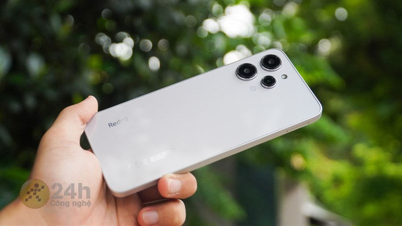 Redmi 12 có cả kháng nước luôn đó? Redmi 12 có cả kháng nước luôn đó?