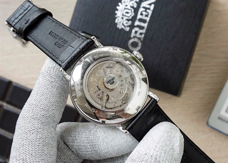 Mặt đáy đồng hồ ORIENT Star 38.7 mm Nam RE-AU0002S00B