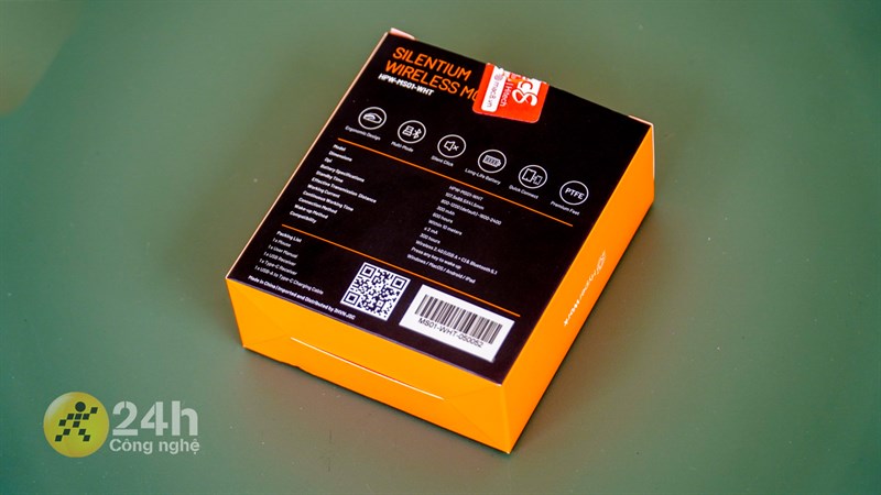 Hộp đựng Hyperwork Silentium MS01 còn in đầy đủ thông số cần thiết ở mặt sau Hộp đựng Hyperwork Silentium MS01 còn in đầy đủ thông số cần thiết ở mặt sau