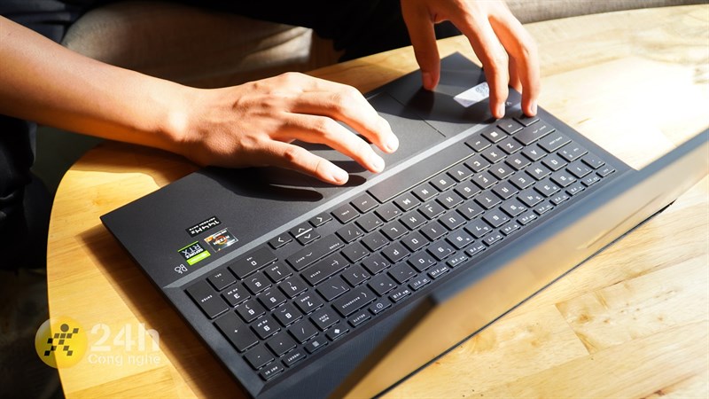 Âm thanh tốt sẽ giúp bạn giải trí tốt hơn trên HP Victus 2023 Âm thanh tốt sẽ giúp bạn giải trí tốt hơn trên HP Victus 2023