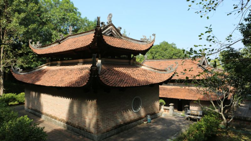 Co Bo Temple