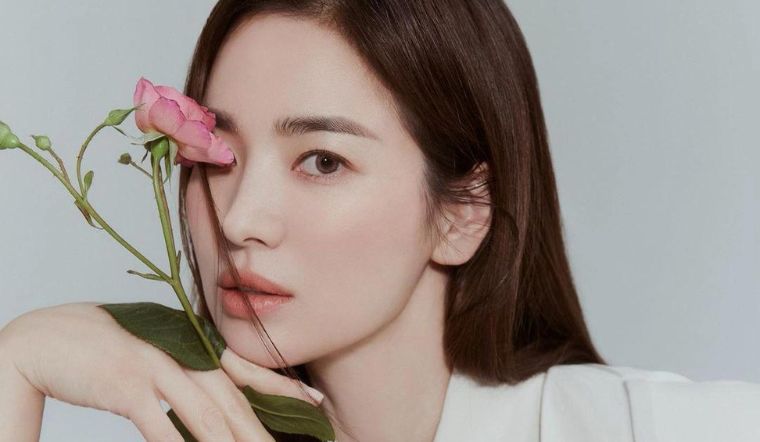 Làm mặt nạ dưỡng da theo Song Hye Kyo bằng nguyên liệu có sẵn trong bếp