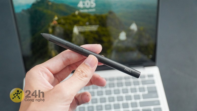 Dell Inspiron 7430 còn đi kèm với bút cảm ứng Dell Inspiron 7430 còn đi kèm với bút cảm ứng