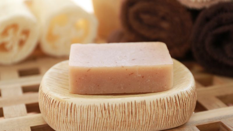 How to eliminate car odors with a soap bar