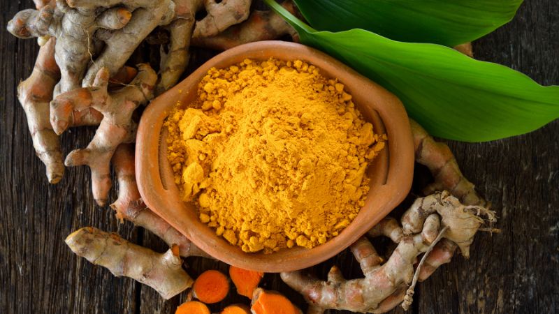 Vitamin C and turmeric powder mask