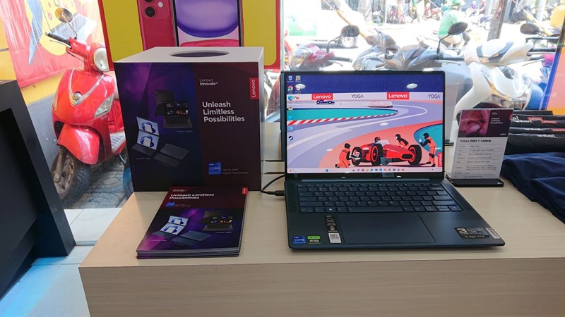 Không gian bài trí laptop đẹp mắt dễ dàng trải nghiệm sản phẩm