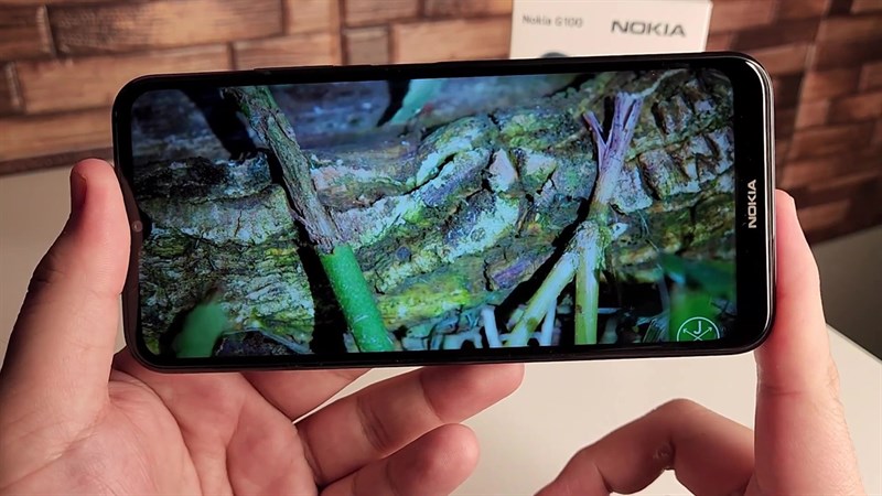 Nokia G100 được trang bị màn hình LCD V-notch, kích thước 6.52 inch.