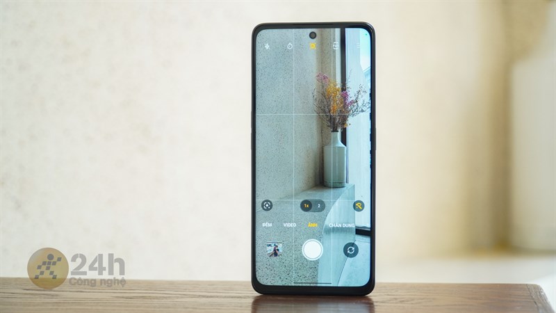 OPPO A98 5G cho ra những tấm ảnh vô cùng sống động