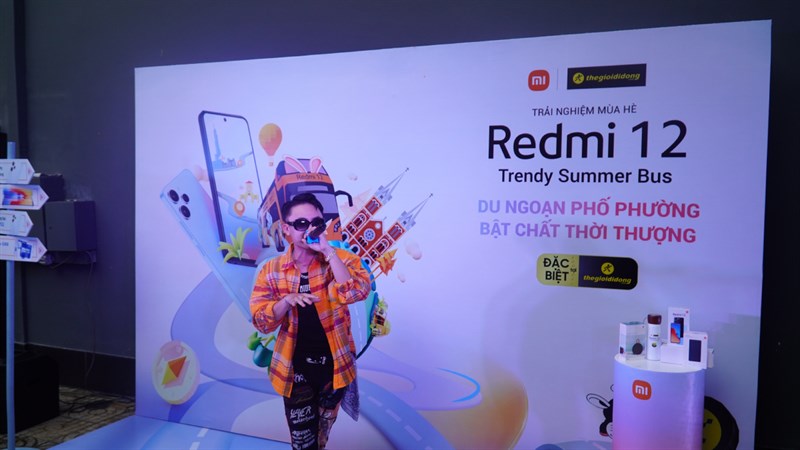 Toàn cảnh sự kiện trải nghiệm Redmi 12 trên Bus Tour