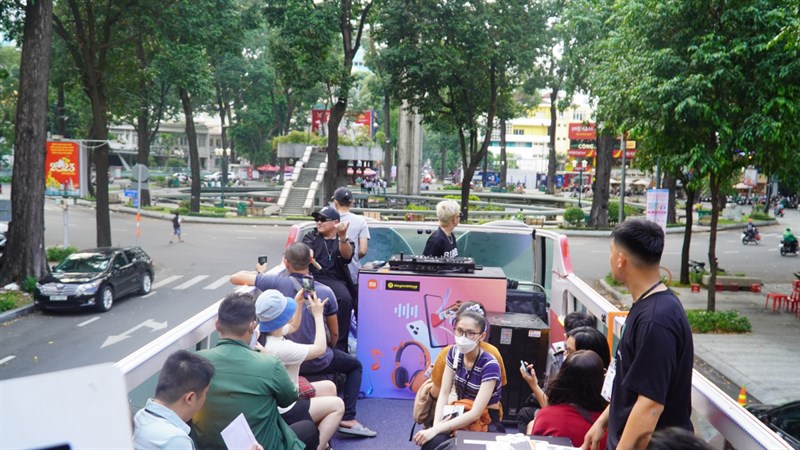 Toàn cảnh sự kiện trải nghiệm Redmi 12 trên Bus Tour