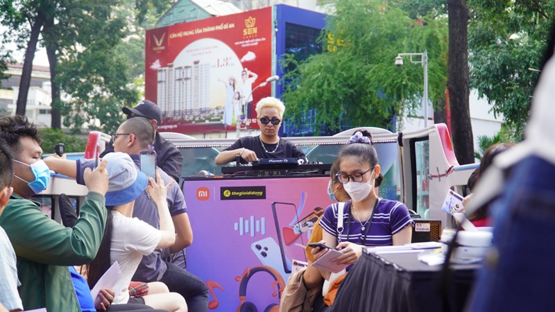 Toàn cảnh sự kiện trải nghiệm Redmi 12 trên Bus Tour