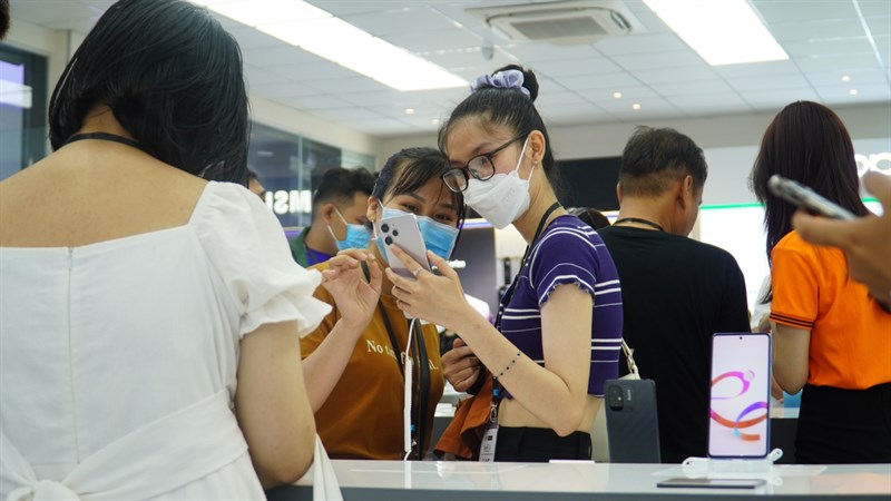 Toàn cảnh sự kiện trải nghiệm Redmi 12 trên Bus Tour