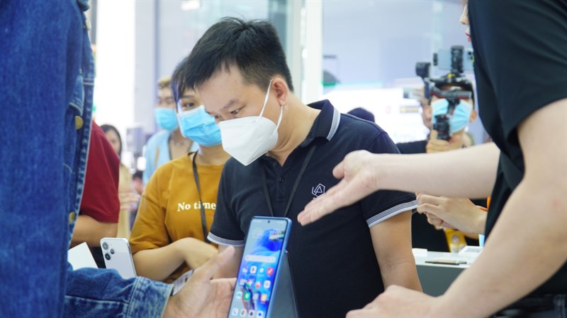 Toàn cảnh sự kiện trải nghiệm Redmi 12 trên Bus Tour