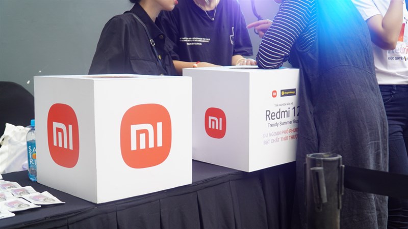 Toàn cảnh sự kiện trải nghiệm Redmi 12 trên Bus Tour